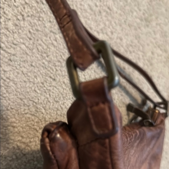 Margot Brown Leather Crossbody Bag with Vintage Charm - Picture 13 of 14